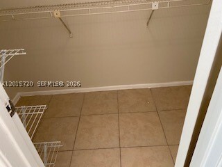 2401 Riverside Dr Unidad 408-B