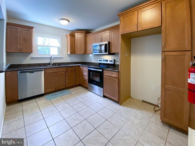 Photo - 366 Bala Ter E