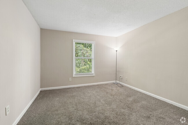2BR, 2BA - 1,200SF - Primary Bedroom