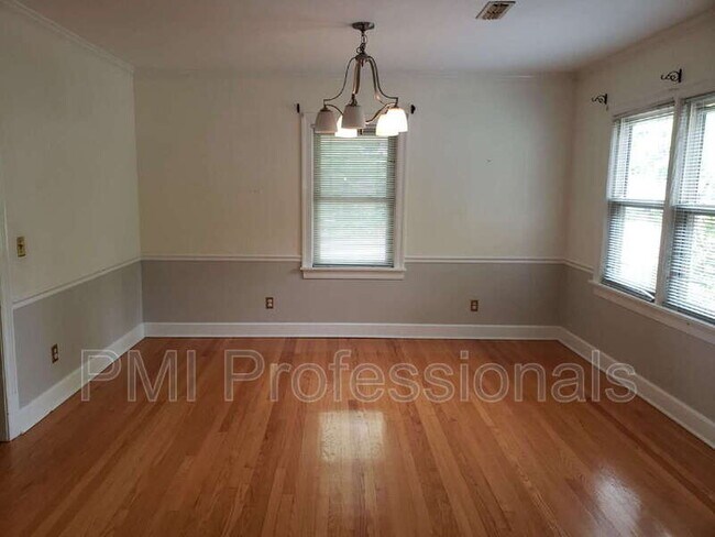 Photo - 429 2nd Ave
