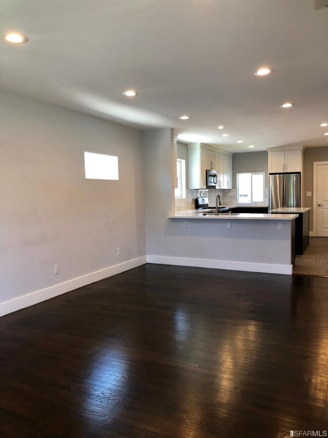 Photo - 1529 Stuart St
