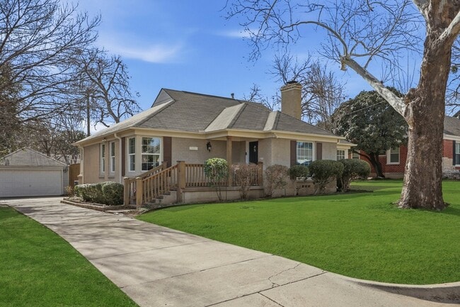 Photo - 3601 Rogers Ave