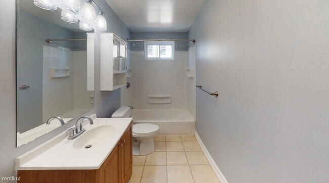 Photo - 1 br, 1 bath House - 8 Germania St Bedroom...