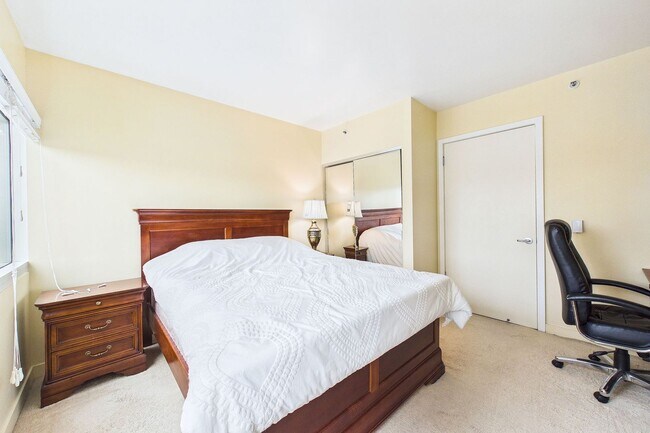 Photo - 2BR/2BA Corner Condo w/ Parking | Post International – Lower Pacific Heights