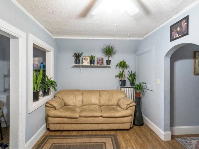 Photo - 1056 3rd St E Unidad 1