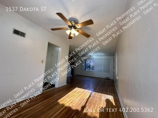 Photo - 1537 Dakota St