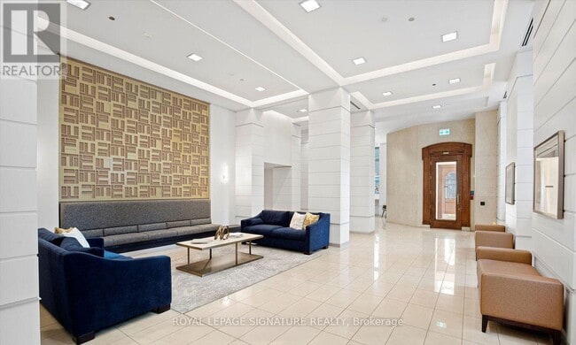 Photo - 230 King St E Unit 321