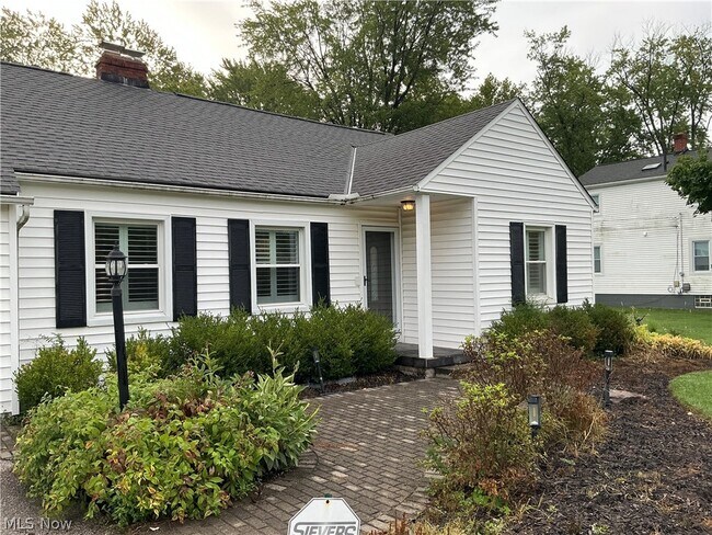 Photo - 3653 Brainard Rd