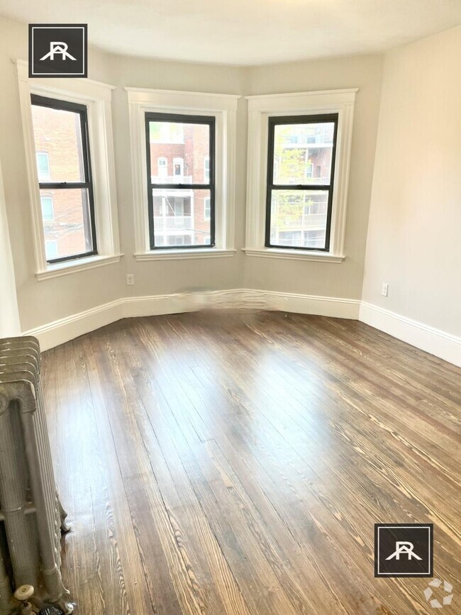 Building Photo - 3 bedroom in Brookline MA 02445 Unit 1 9-1 Rental