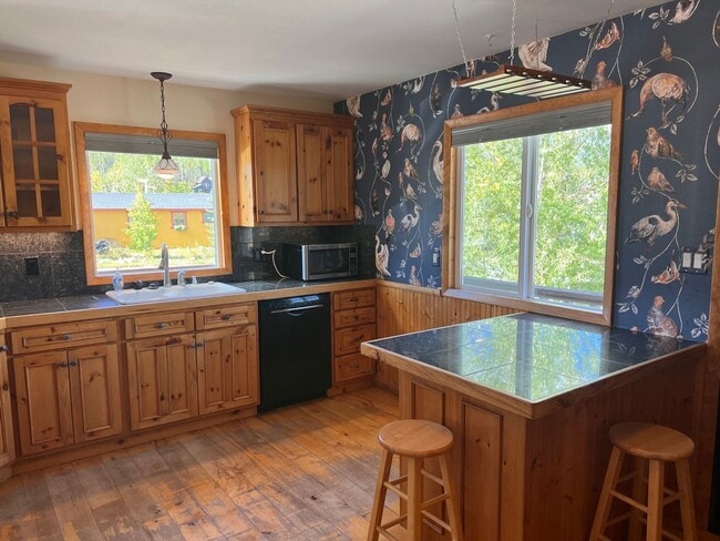 Photo - 110 Reliance Dr