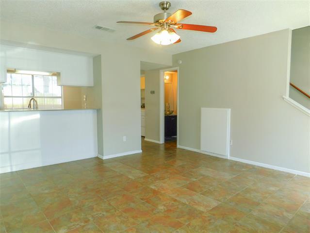 1137 Dallas Dr