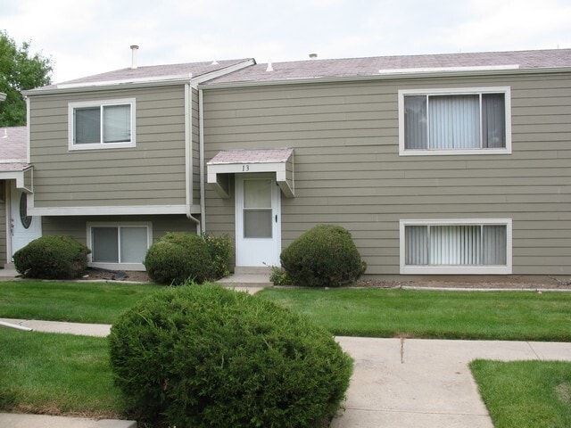 Remodeled Huge 4 Bedroom Townhome - Remodeled Huge 4 Bedroom Townhome