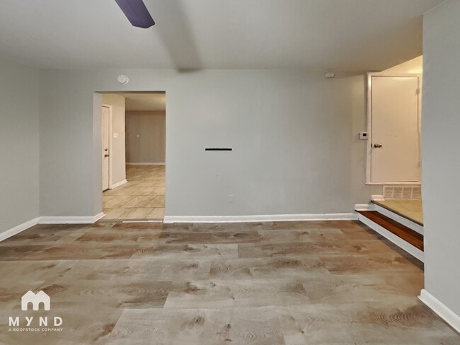 Photo - 4193 Deerland St