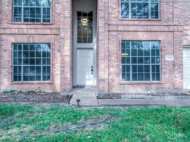 Photo - 13618 Woodspire Dr