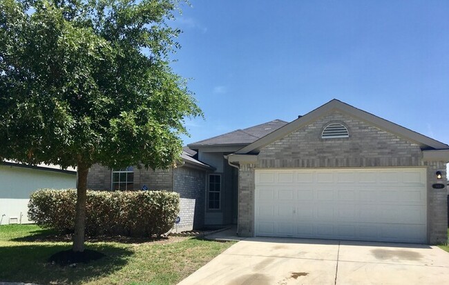 Beautiful remodeled 3 bed 2 bath with open... - Beautiful remodeled 3 bed 2 bath with open... Casa