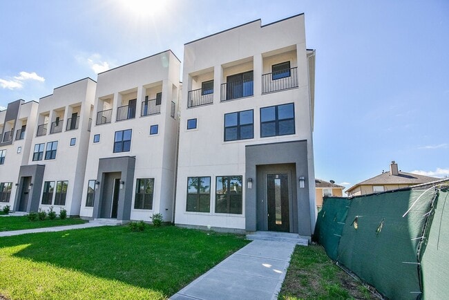 Building Photo - 15000 S Richmond Ave Unit 6