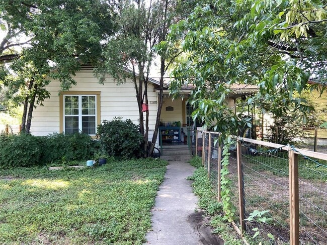 Photo - 3203 1/2 Cherrywood Rd