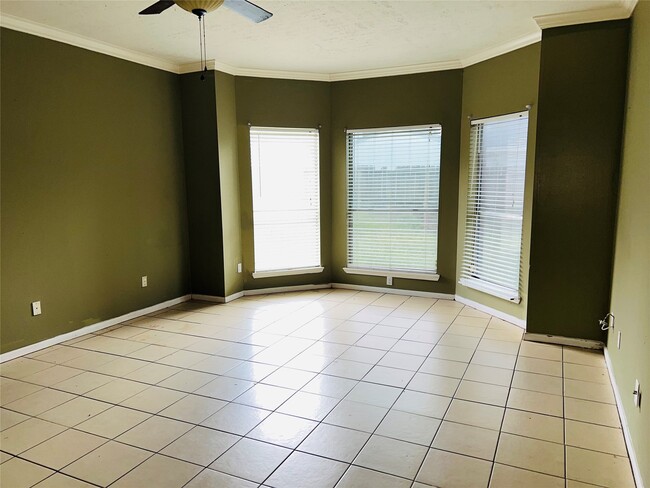 Photo - 6218 Paddle Wheel Dr