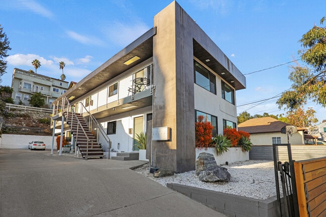 Building Photo - 141 San Pascual Ave.
