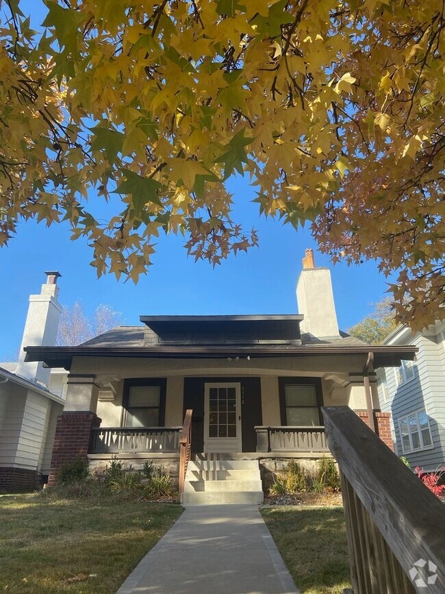 Building Photo - Bright, Spacious Craftsman with Front Porc... Rental