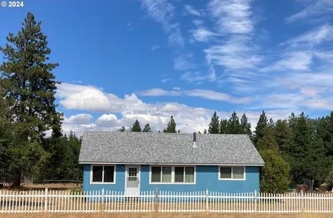 Building Photo - 77427 OR-216