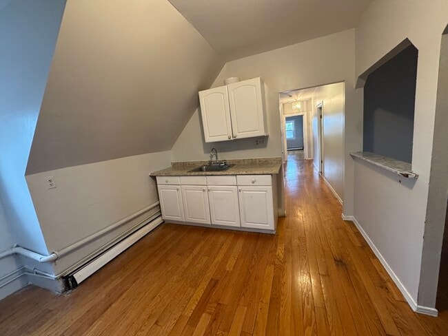 Photo - 25 Amherst St Unit 4