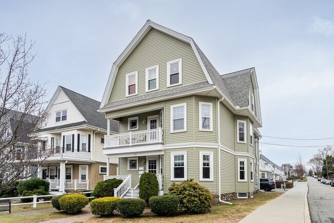 Building Photo - 266 Belmont St Unit 1