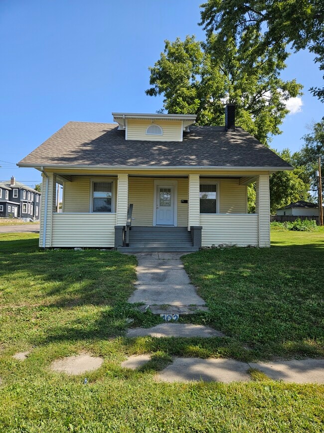 Photo - 402 S Adams St