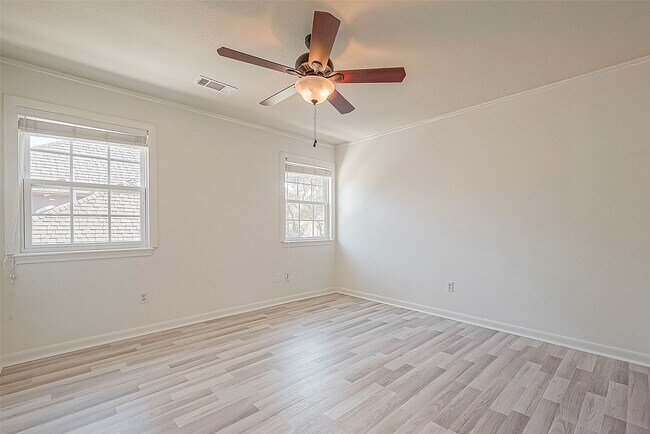 Photo - 1015 Sugar Lakes Dr
