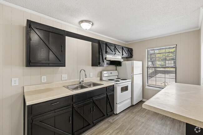 Sloan 1BR, 1BA - 550SF - Kitchen