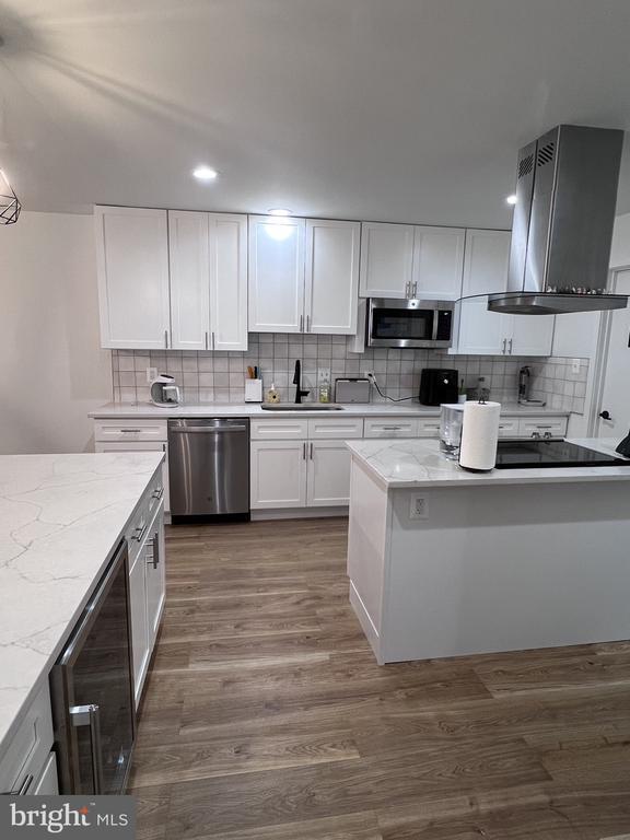 Photo - 5249 Strathmore Ave