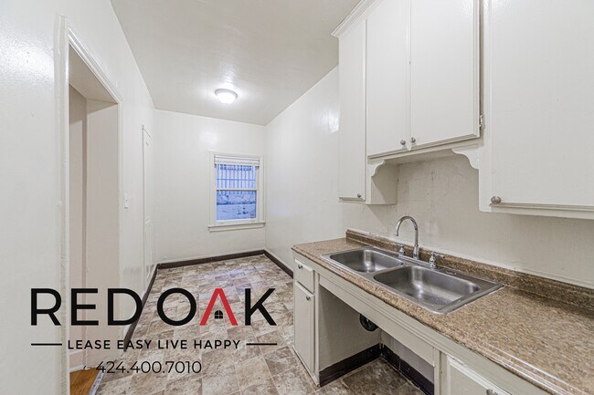 Photo - 450 S Kenmore Ave Unit 102