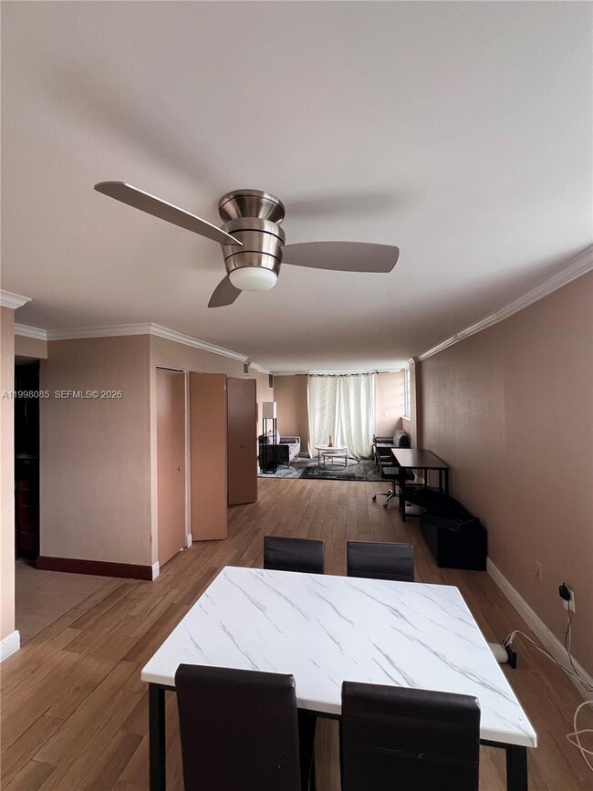 Photo - 1750 James Ave Unidad 5G