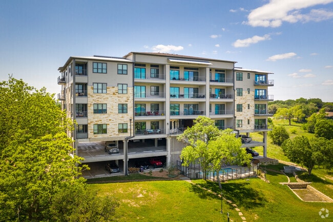 The Hudson on Lake Travis (WATERFRONT!)