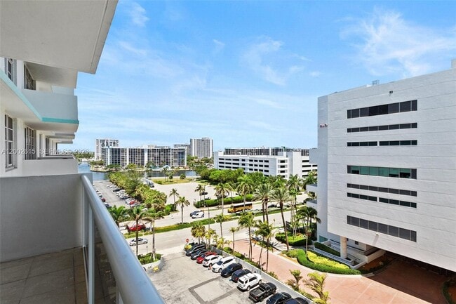 Photo - 3725 S Ocean Dr Unit 921