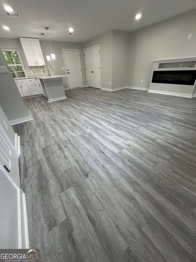 Photo - 1729 W Austin Rd