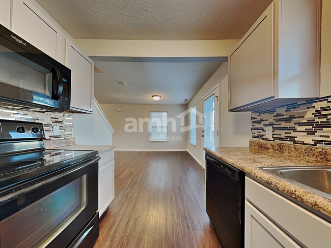 Photo - 1141 Central Park Dr