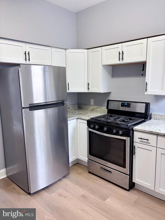 Building Photo - 32 S Fulton Ave Unit 2
