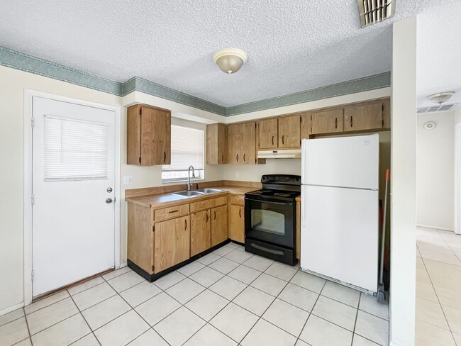 Photo - 4624 73rd Ave N Unit B