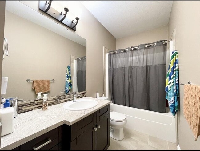 Photo - 8611-8682 82nd St