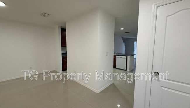 Photo - 10672 Academy Park Dr