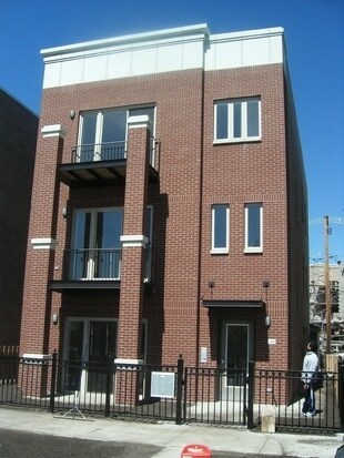 Photo - 1254 S Blue Island Ave Unidad 0101