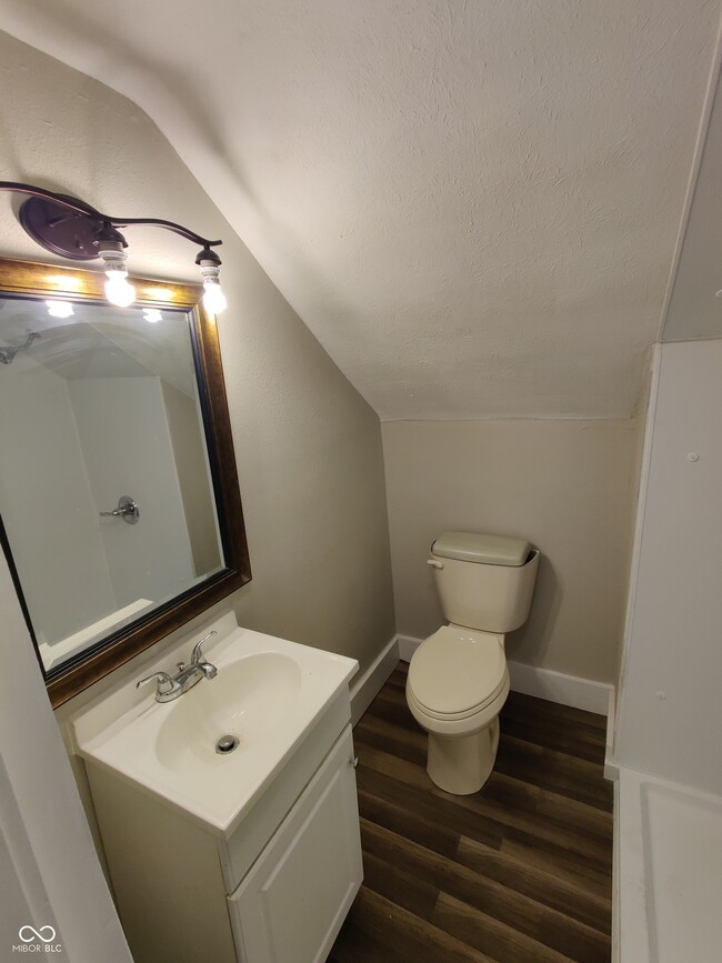 Photo - 1325 Jefferson Ave Unit A