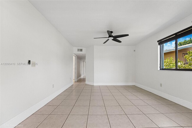 944 SW 10th Ave