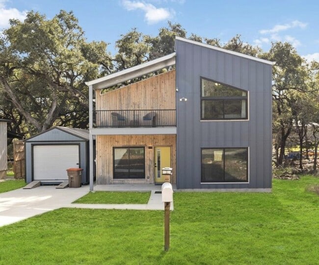 Building Photo - 1540 Westview Court Dr