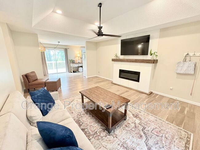 Photo - 415 Mayfield Dr