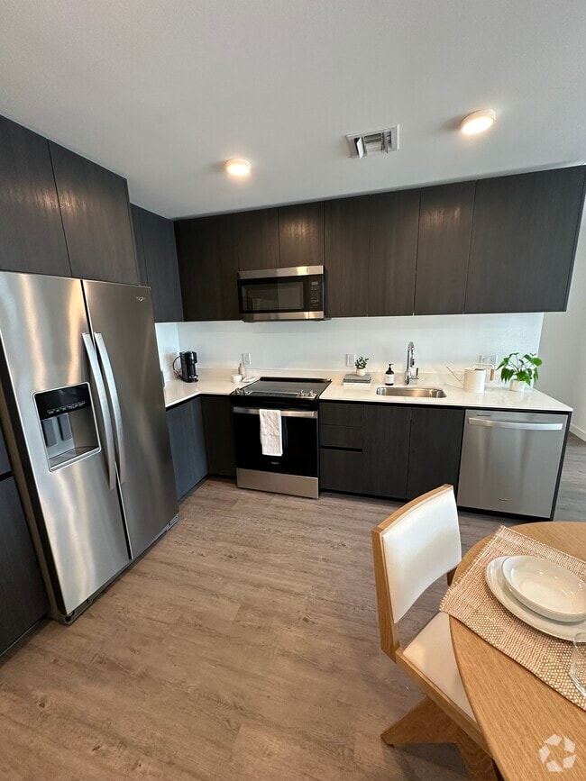 Building Photo - 133 NE 24th St Unit D4 Rental