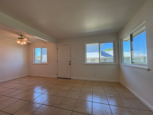 Photo - 3615 Sapphire Dr Unit 3