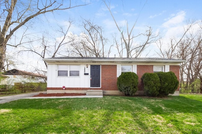 Building Photo - 1880 Queensrowe Pl