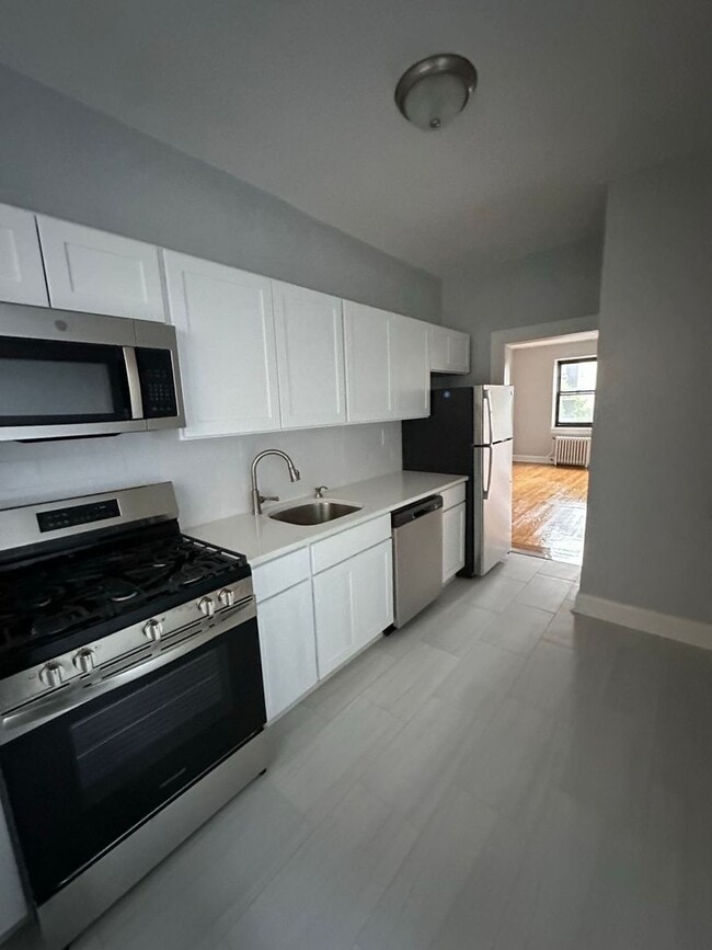 Photo - Palisades Towers